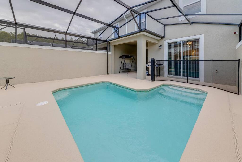 Newly Listed Townhouse Storey Lake, Free Waterpark Кіссіммі Екстер'єр фото