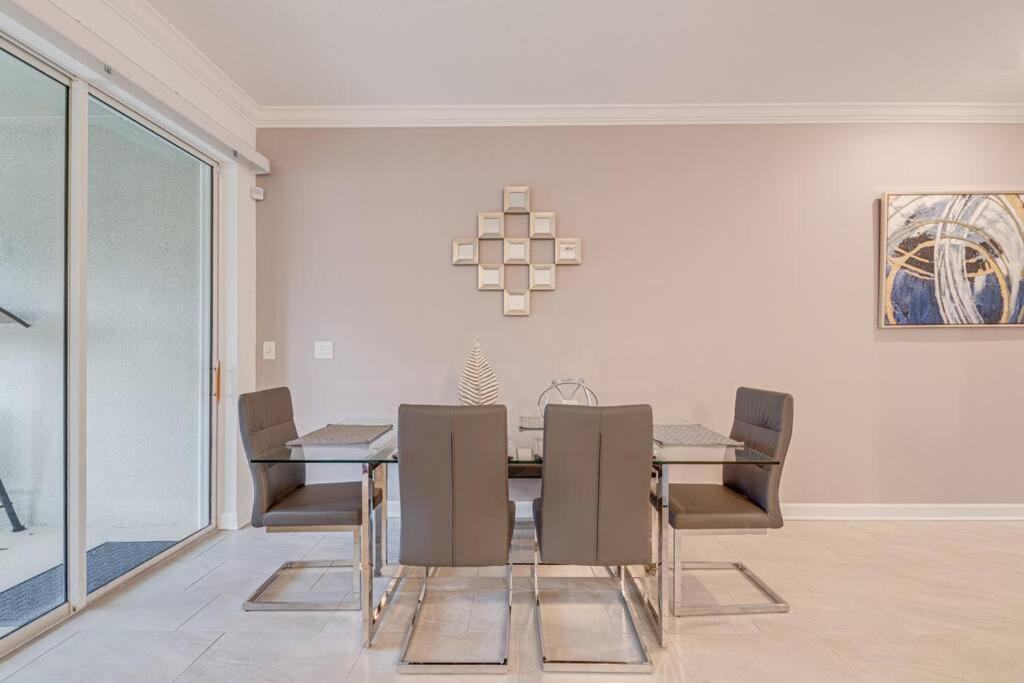 Newly Listed Townhouse Storey Lake, Free Waterpark Кіссіммі Екстер'єр фото