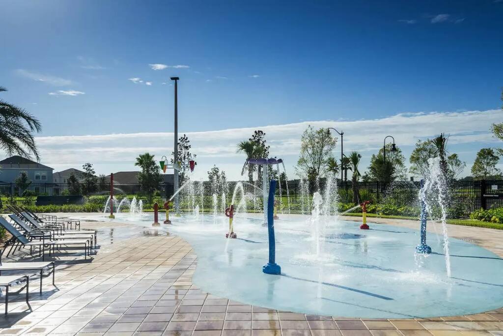 Newly Listed Townhouse Storey Lake, Free Waterpark Кіссіммі Екстер'єр фото