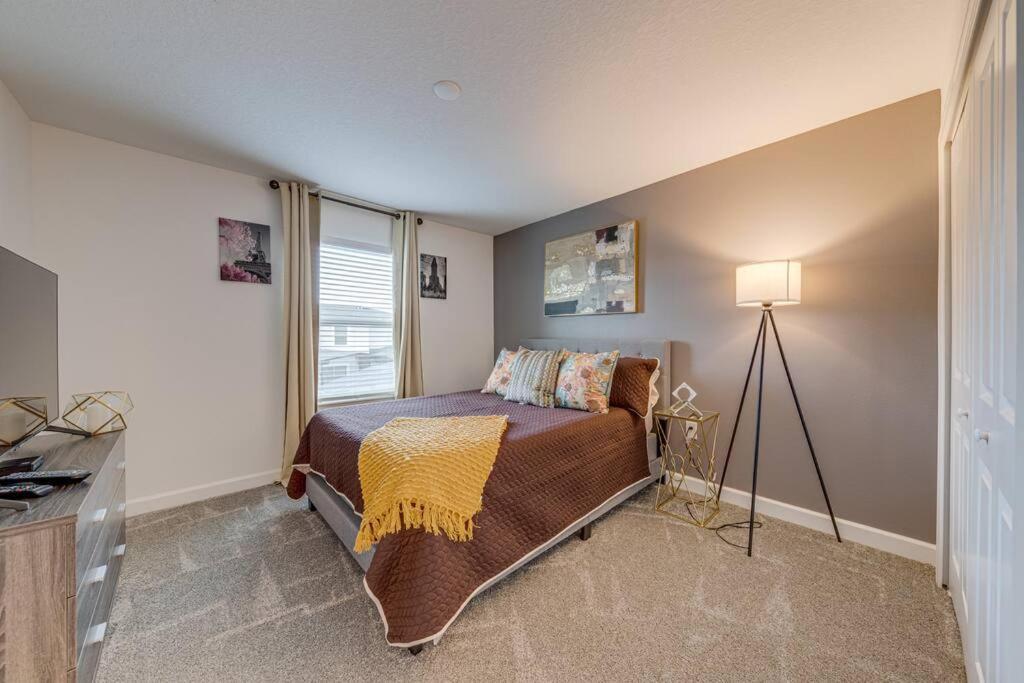 Newly Listed Townhouse Storey Lake, Free Waterpark Кіссіммі Екстер'єр фото