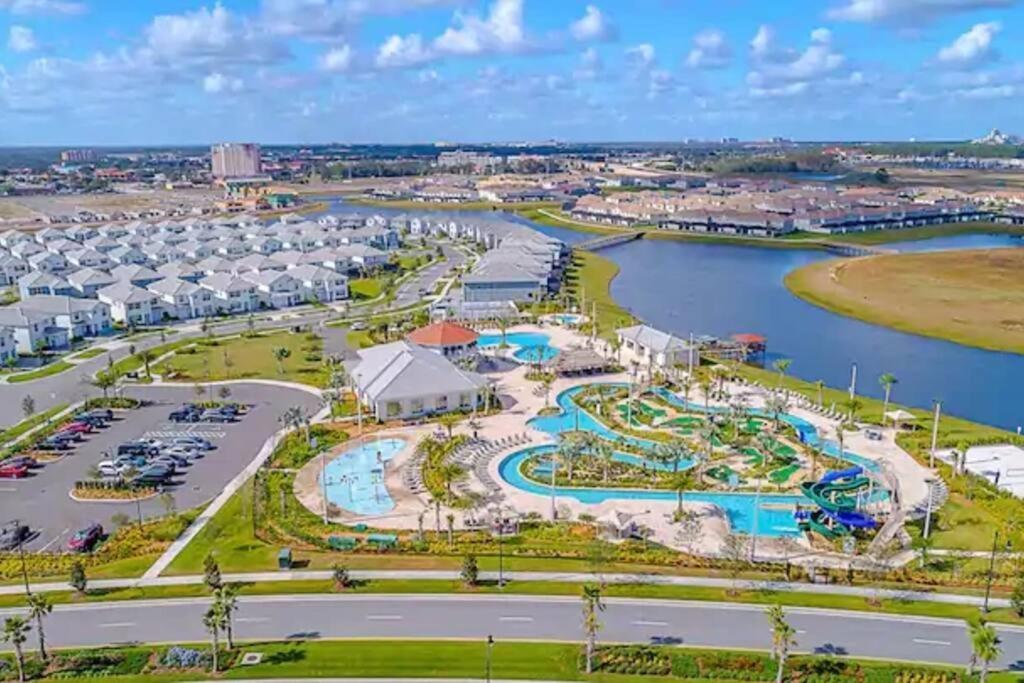 Newly Listed Townhouse Storey Lake, Free Waterpark Кіссіммі Екстер'єр фото